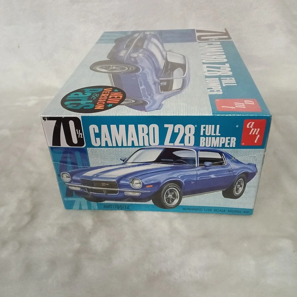 AMT 1970 1/2 Chevy Camaro Z28 Full Bumper 1/25 Scale Model Kit AMT1155/12